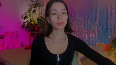 Snapshot of poli__ chatting on 12.22.24 Martha online show from 12.22.24