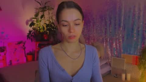 Snapshot of poli__ chatting on 12.28.24 Martha online show from 12.28.24