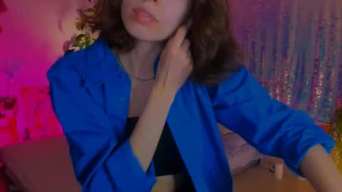 Snapshot of poli__ chatting on 01.06.25 Martha online show from 01.06.25