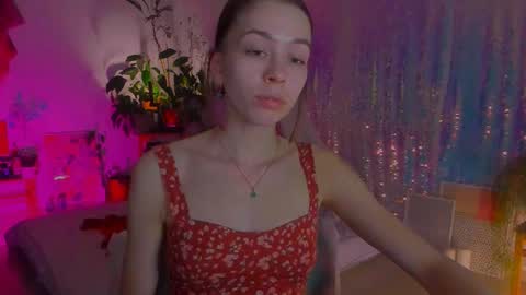 Snapshot of poli__ chatting on 02.06.25 Martha online show from 02.06.25