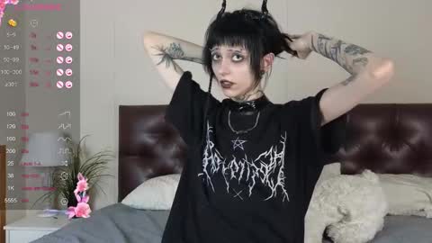 Snapshot of polidevis chatting on 11.13.25 Candytrain online show from 11.13.25