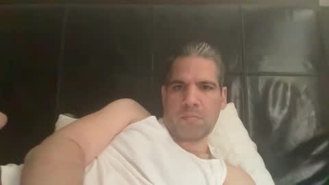 Snapshot of ponchynyc chatting on 10.29.25 PONCH online show from 10.29.25