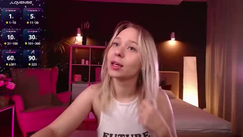 Snapshot of pooja_hegde chatting on 09.15.25 Eva online show from 09.15.25