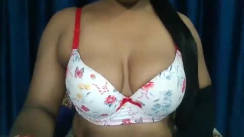 Snapshot of poojalady chatting on 10.02.25 poojalady online show from 10.02.25