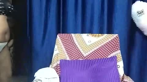 Snapshot of poojalady chatting on 10.09.25 poojalady online show from 10.09.25