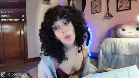 Snapshot of posigore chatting on 02.26.25 Anna Goth independient model online show from 02.26.25
