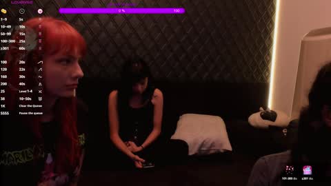 Snapshot of powercouplemix chatting on 02.11.25 Ravena Rozz online show from 02.11.25