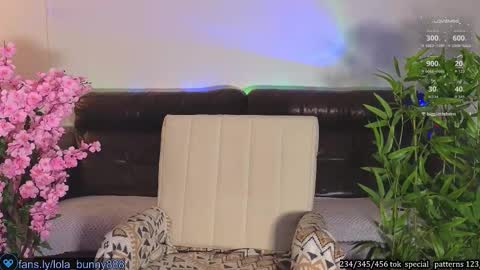 Lola online show from 10.29.25