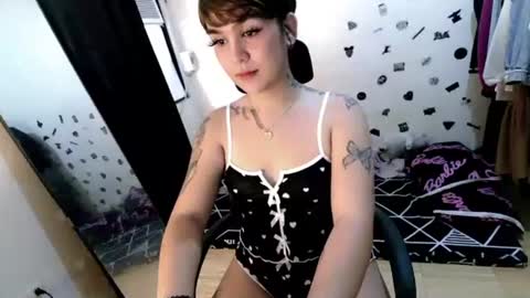 Snapshot of precious_batumbakal chatting on 10.24.25 Precious online show from 10.24.25