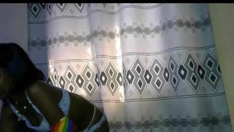 Snapshot of pretty__lisa chatting on 11.03.25 pretty__lisa online show from 11.03.25