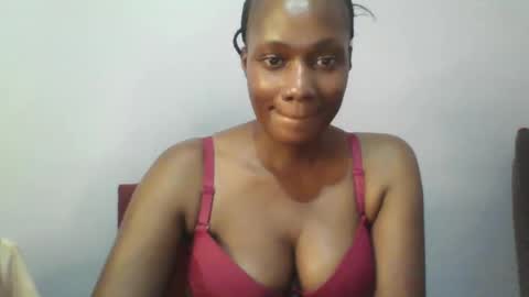 Snapshot of pretty_beib chatting on 03.12.25 Karol online show from 03.12.25