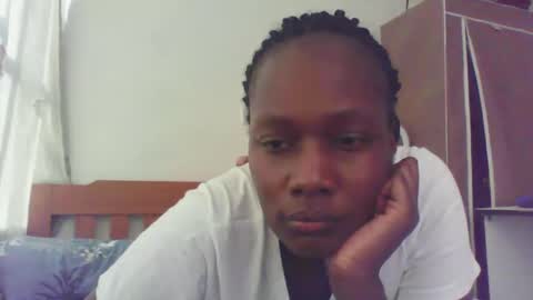 Snapshot of pretty_beib chatting on 09.23.25 Karol online show from 09.23.25
