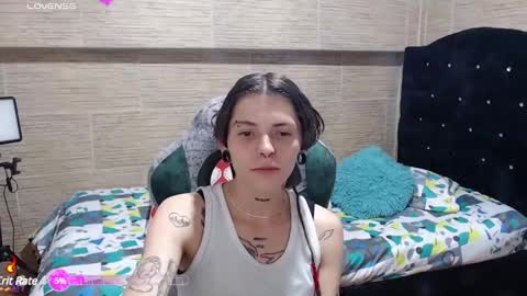 Snapshot of pretty_cristal22 chatting on 12.18.24 pretty_cristal22 online show from 12.18.24