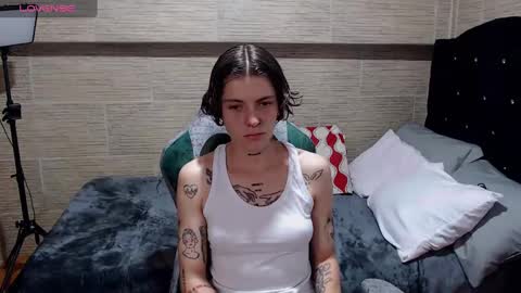Snapshot of pretty_cristal22 chatting on 02.26.25 pretty_cristal22 online show from 02.26.25