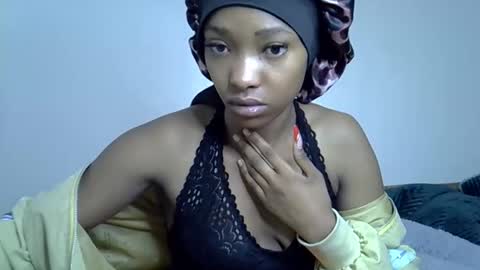 Snapshot of pretty_jazmine chatting on 10.19.25 Jaz online show from 10.19.25