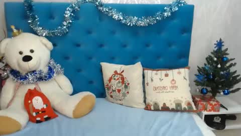 Snapshot of pretty_malika chatting on 12.12.24 pretty_malika online show from 12.12.24