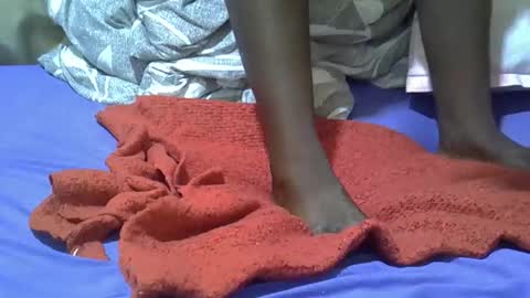 pretty_shalley online show from 11.17.25