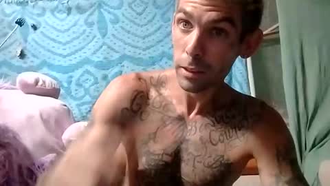 Snapshot of prettyboytatted69 chatting on 10.06.25 Prettyslangin69 FYPM online show from 10.06.25