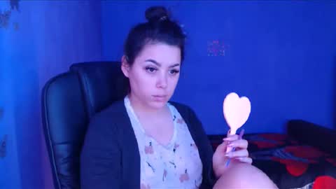 prettyjulliette online show from 01.06.25