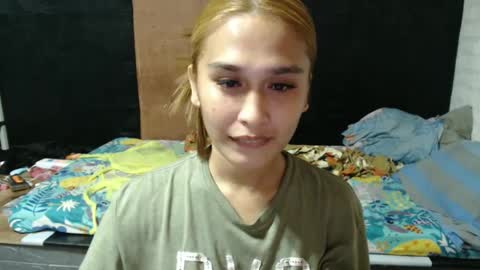 Snapshot of prettykate_04 chatting on 01.28.25 Kate online show from 01.28.25