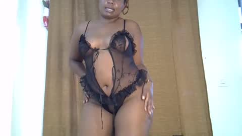 prettymel_ online show from 03.05.25