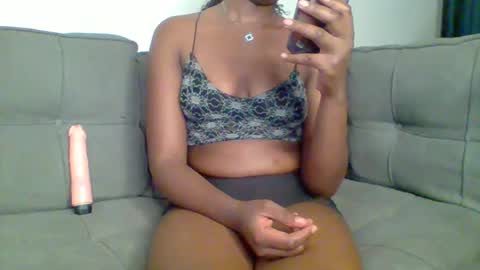 Snapshot of prettyqueen254 chatting on 10.30.25 pretty queen online show from 10.30.25