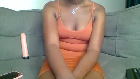 Snapshot of prettyqueen254 chatting on 11.08.25 pretty queen online show from 11.08.25