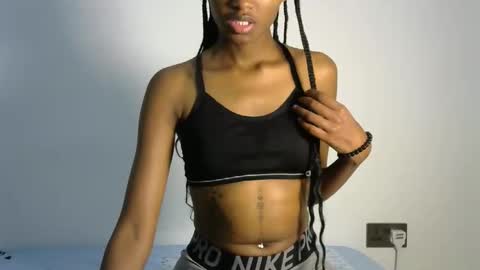Snapshot of prettyquiny254 chatting on 10.19.25 prettyquiny254 online show from 10.19.25
