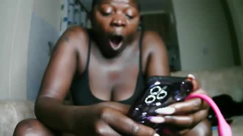 prettyreen online show from 11.17.25