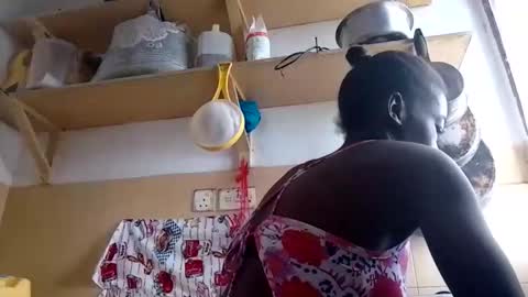 prettyzuzu online show from 09.09.25