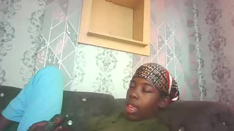 prettyzuzu online show from 09.15.25