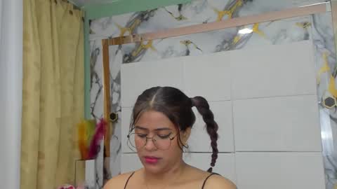 Snapshot of princesanddark chatting on 11.30.25 PrincesANDdark online show from 11.30.25