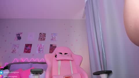 Snapshot of princess_kristy chatting on 02.13.25 Kristy online show from 02.13.25