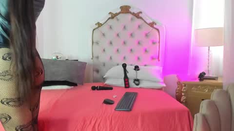 Snapshot of princsgirl_ chatting on 02.27.25 Marcela online show from 02.27.25