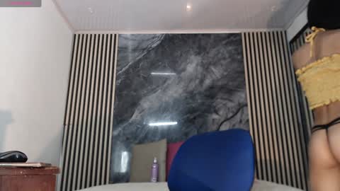 priscilarainbow online show from 01.07.25