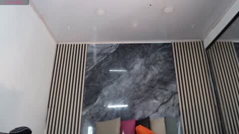 priscilarainbow online show from 01.07.25