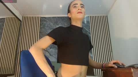 priscilarainbow online show from 01.13.25