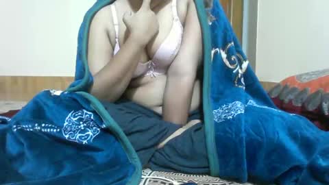 Snapshot of priyonti34 chatting on 12.08.24 Priyonti ganguli online show from 12.08.24