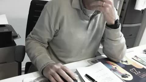 mature hairy guy online show from 12.19.24