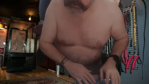 Snapshot of pryapus69 chatting on 01.31.25 Kinky online show from 01.31.25