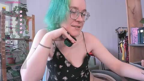 Snapshot of pumbazaebumba chatting on 03.10.25 Alisa lack of vitamin D online show from 03.10.25