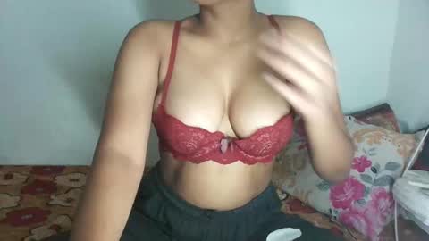 Snapshot of pureelove chatting on 12.02.25 Your love online show from 12.02.25