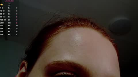 Snapshot of purplebeawer chatting on 01.11.25 Francine online show from 01.11.25