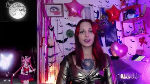Snapshot of purplekattlyn chatting on 10.11.25 purplekattlyn online show from 10.11.25