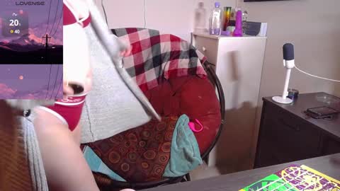 Snapshot of purplekushmama21 chatting on 01.20.25 Lil Kush online show from 01.20.25