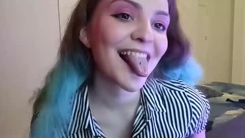 Snapshot of purpurfoxy chatting on 11.22.25 Elias online show from 11.22.25