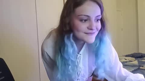 Snapshot of purpurfoxy chatting on 11.27.25 Elias online show from 11.27.25