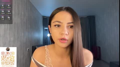 Snapshot of purrpaw chatting on 11.01.25 Zendaya online show from 11.01.25