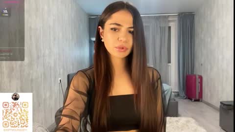 Snapshot of purrpaw chatting on 11.01.25 Zendaya online show from 11.01.25