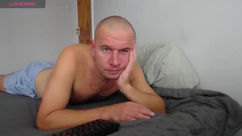 Snapshot of pushka13 chatting on 09.14.25 Valdis online show from 09.14.25